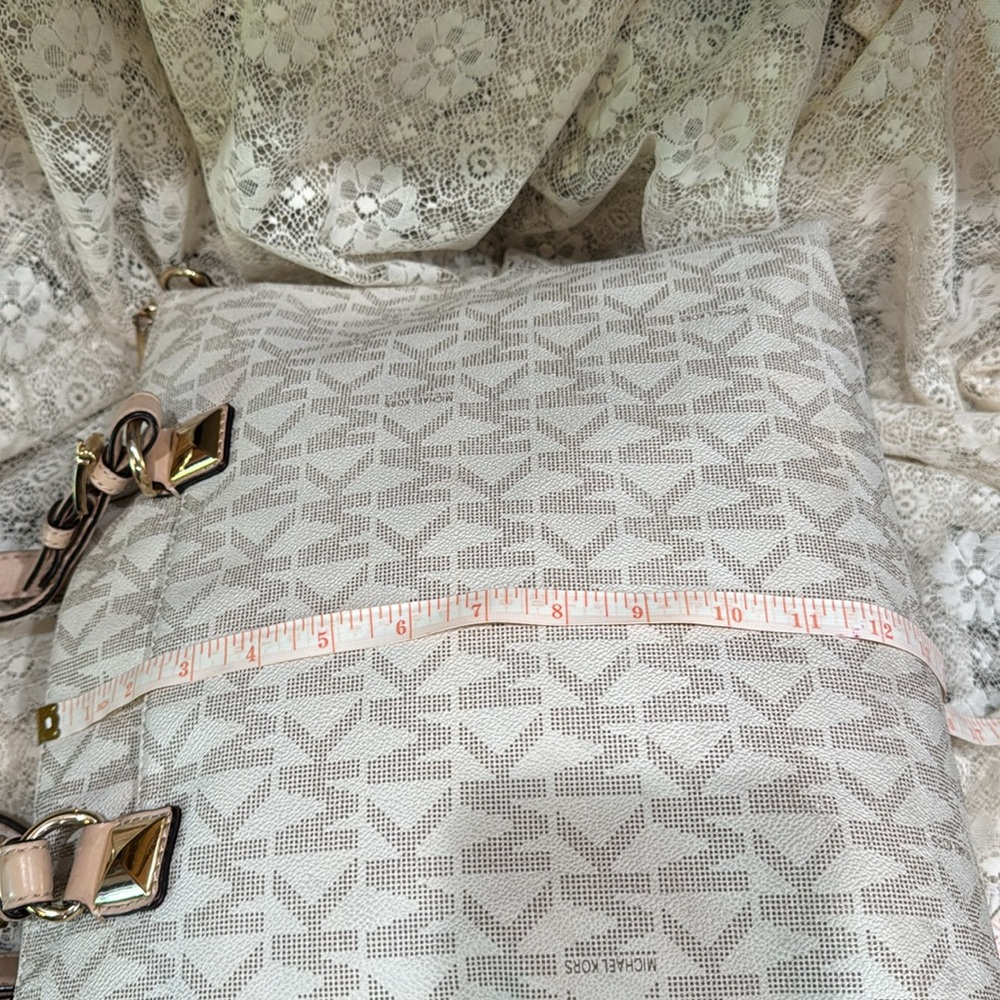 Michael Michael Kors Jet Set Beige Monogram Tote and Crossbody 16 X 13 X 5 - Picture 6 of 15